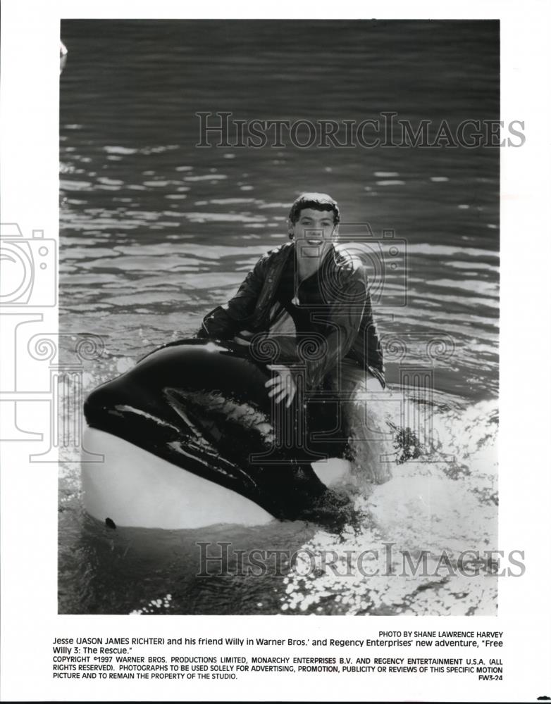 1997 Press Photo James Richter in &quot;Free Willy 3: The Rescue&quot; - cvp43349 - Historic Images