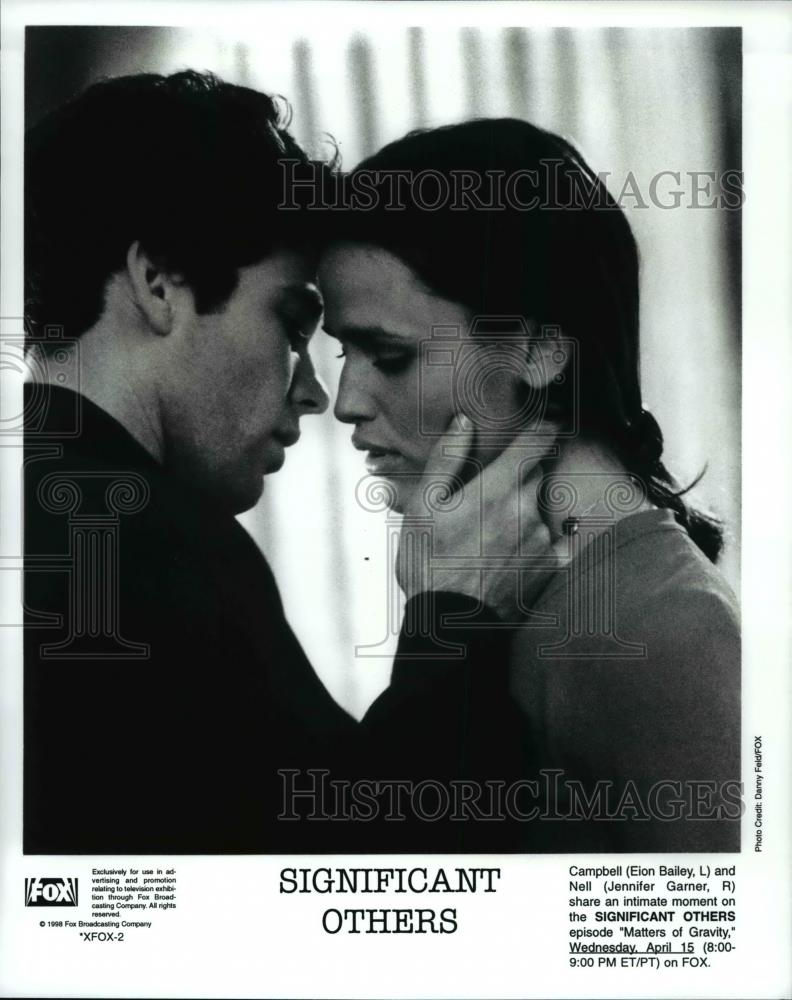 1998 Press Photo Significant Others Eion Bailey Jennifer Gerner - cvp69890 - Historic Images