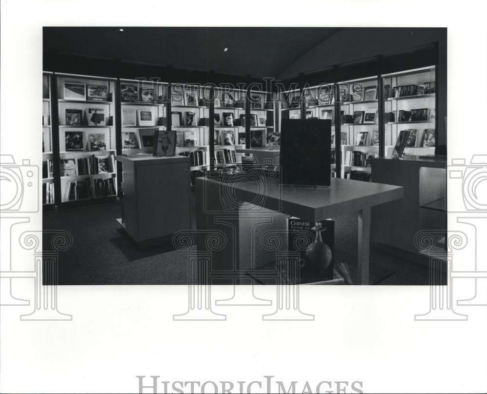 1991 Press Photo Remodeled Bookstore at CMA - cva53804 - Historic Images