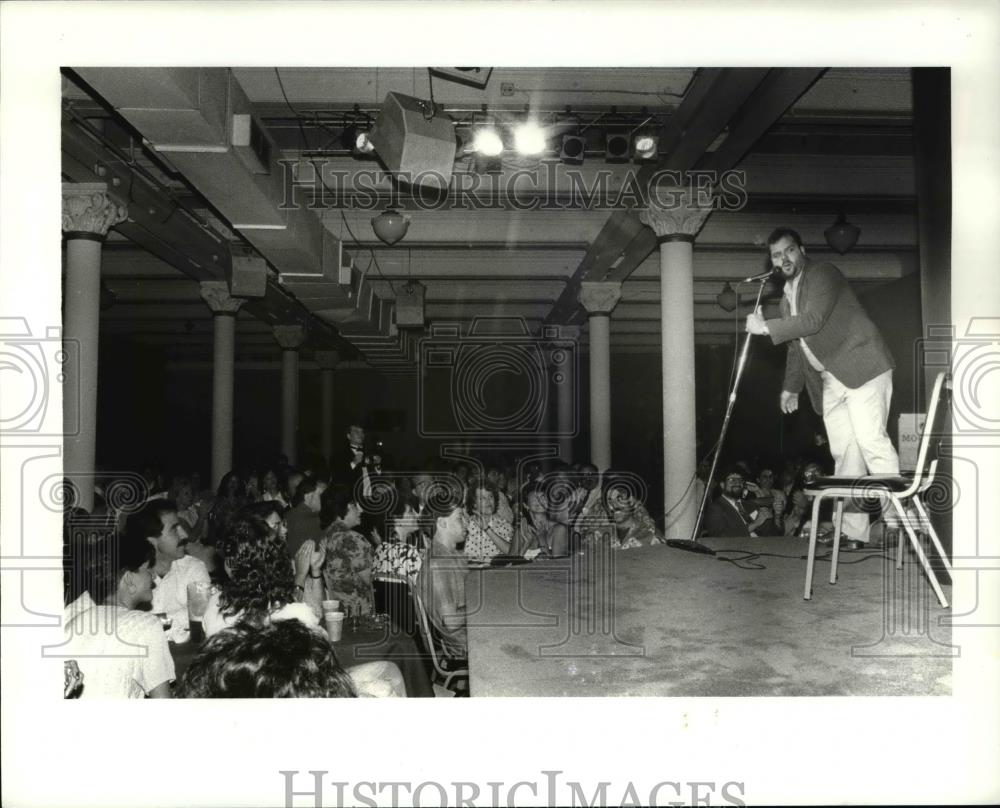 1986 Press Photo New Comedy Club Opens - cva57660 - Historic Images