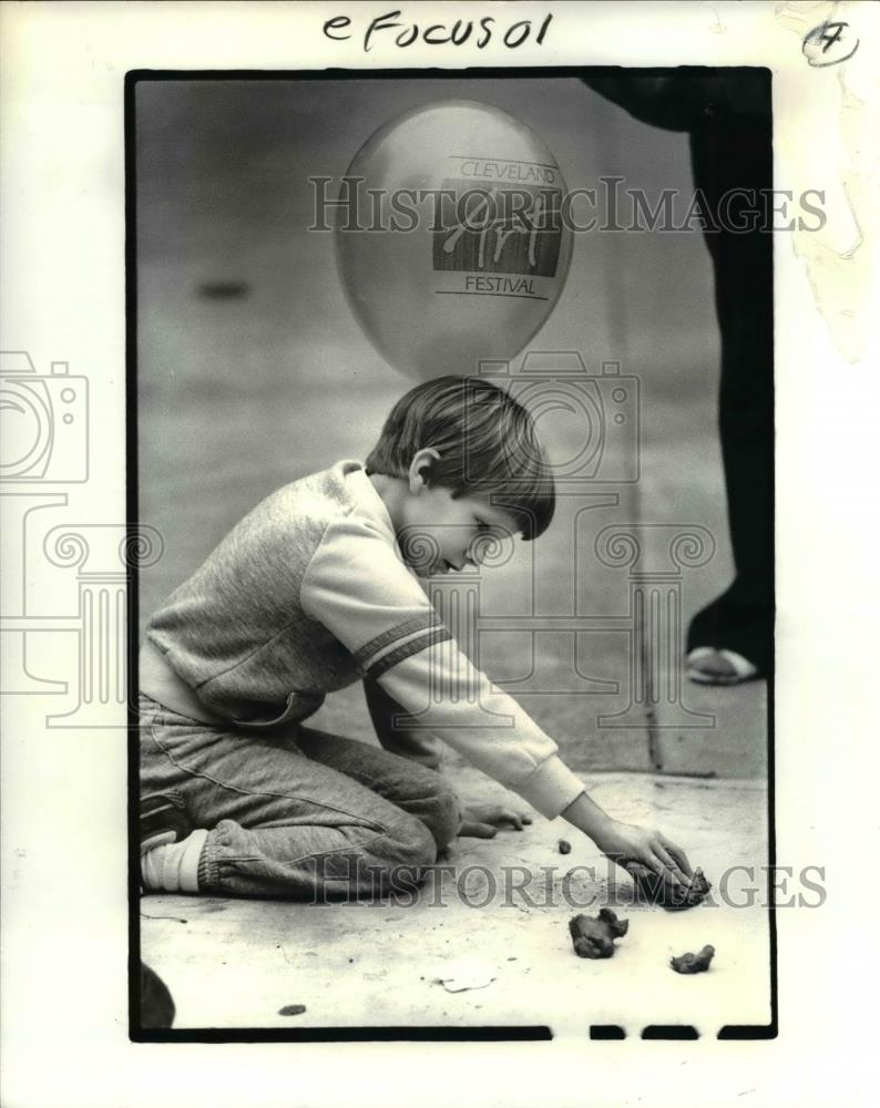 1983 Press Photo Justin Badi - Historic Images