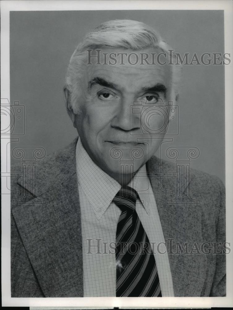 1981 Press Photo Lorne Greene stars in Code Red TV show - Historic Images