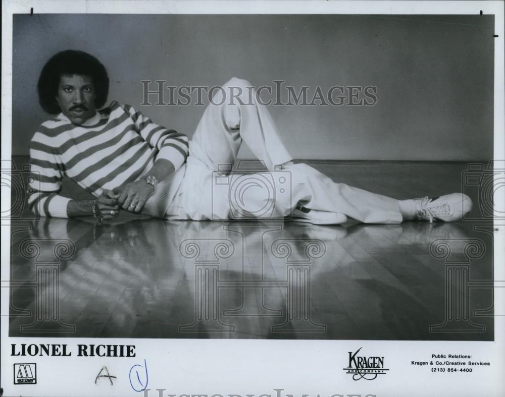1983 Press Photo Singer Lionel Richie - Historic Images