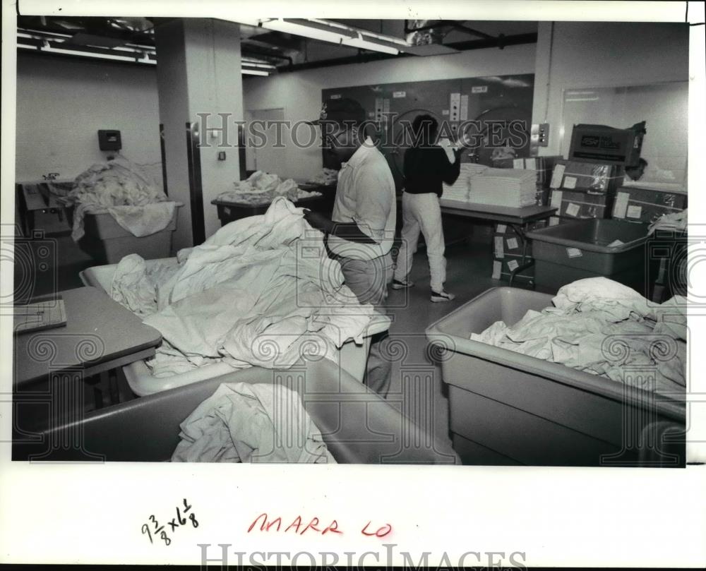 1991 Press Photo Laundry - Historic Images