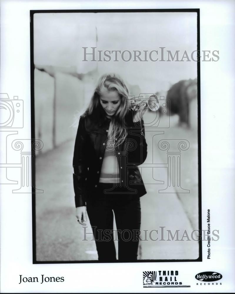 Press Photo Joan Jones Alternative Rock Singer founder of Sun-60 band - Historic Images