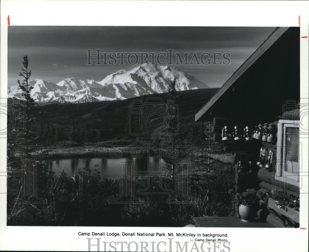 1996 Press Photo The Mount McKinley with its scenic backdrop to Camp Denali - Historic Images