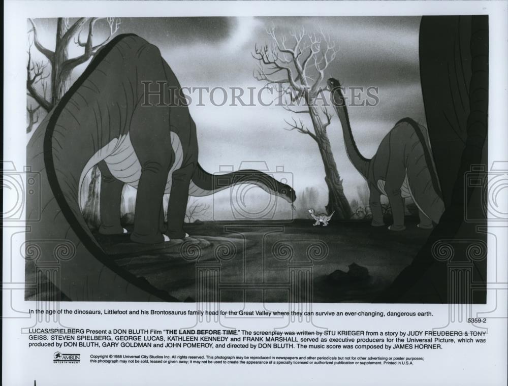 1988 Press Photo Scene from animated cartoon movie The Land Before Time - Historic Images