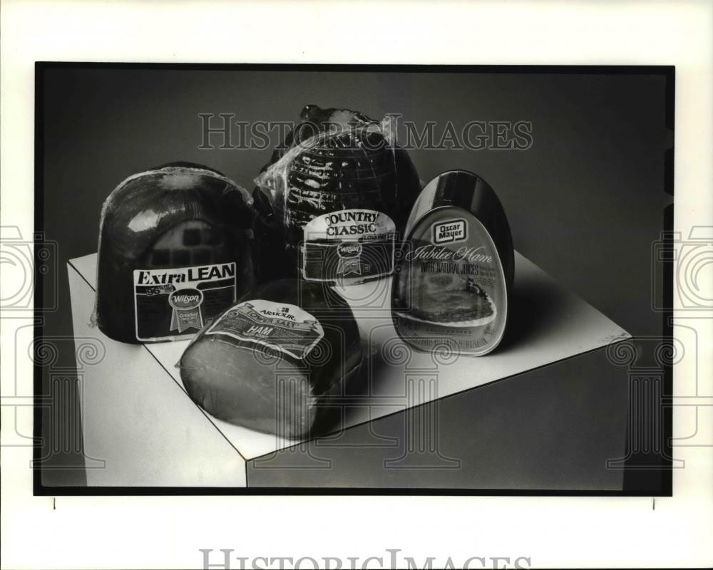 1990 Press Photo The hams in different packaging - Historic Images