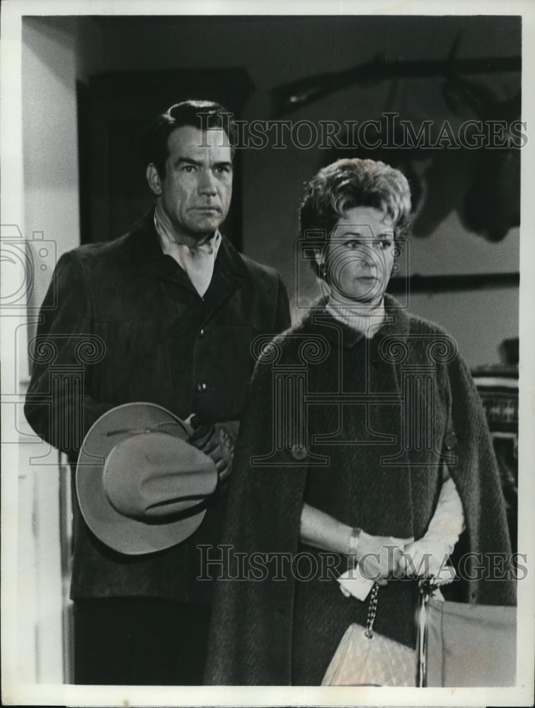 1968 Press Photo Carl Betz Vera Miles Judd For The Defense - Historic Images