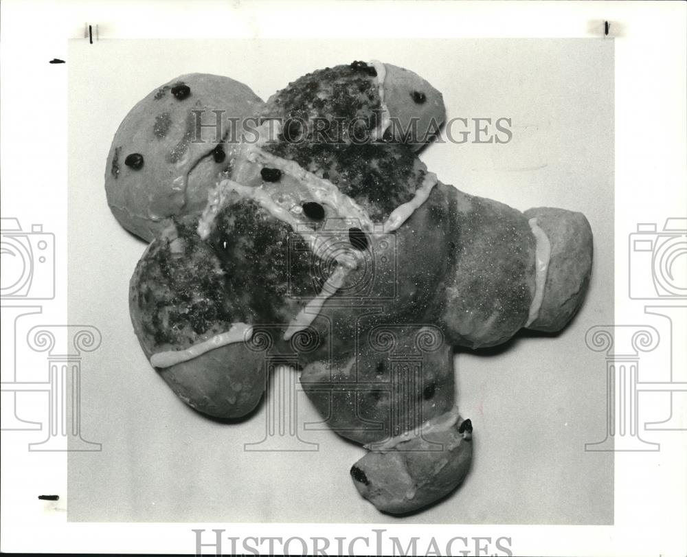 1990 Press Photo Bauernjunge, a traditional German holiday bread by Ruth Seitz - Historic Images