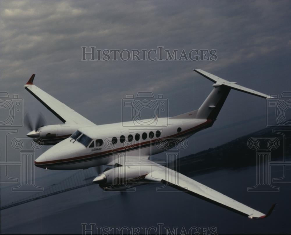 1991 Press Photo Super King Air 350 airplane - Historic Images