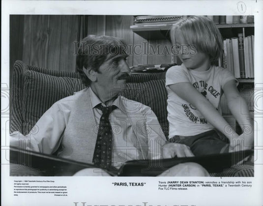 1985 Press Photo Harry Dean Stanton and Hunter Carson star in Paris Texas - Historic Images