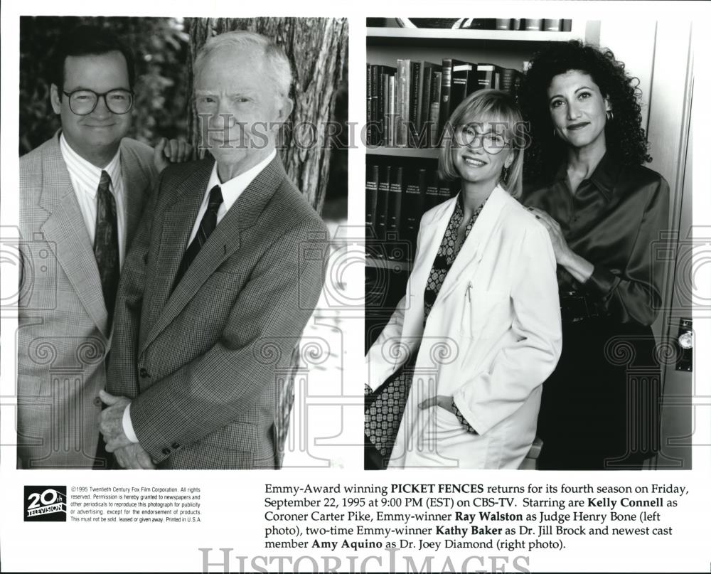 1995 Press Photo Kelly Connell Ray Walston Kathy Baker Amy Aquino Picket Fences - Historic Images