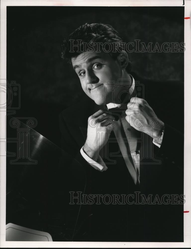 1990 Press Photo Jay Leno guest stars on The Tonight Show with Johnny Carson - Historic Images
