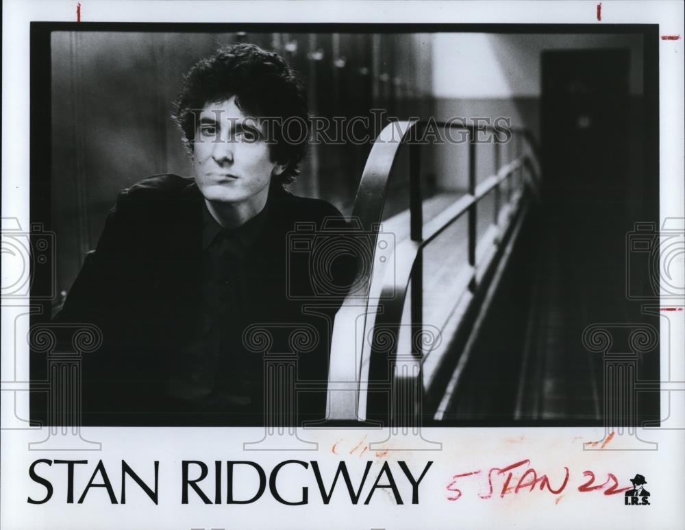 1986 Press Photo Stan Ridgway New Wave Rock Singer Songwriter Musician Composer - Historic Images