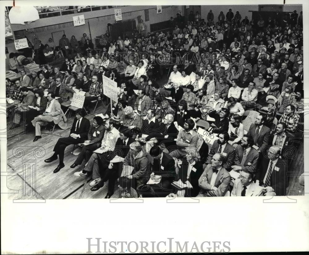 1982 Press Photo The residents of Norton to protest PPG proposal - Historic Images