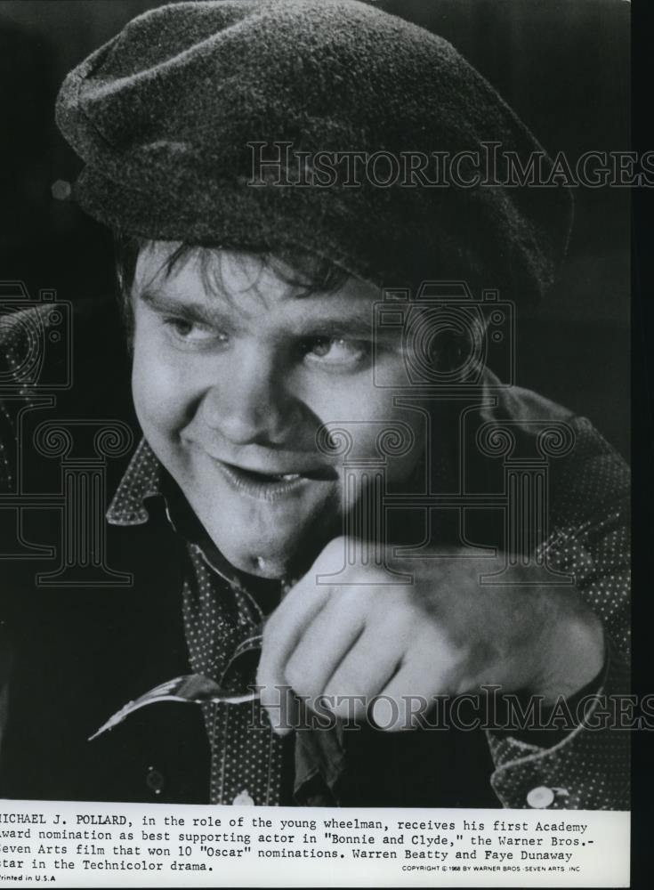 1968 Press Photo Michael J. Pollard stars in Bonnie and Clyde movie film - Historic Images