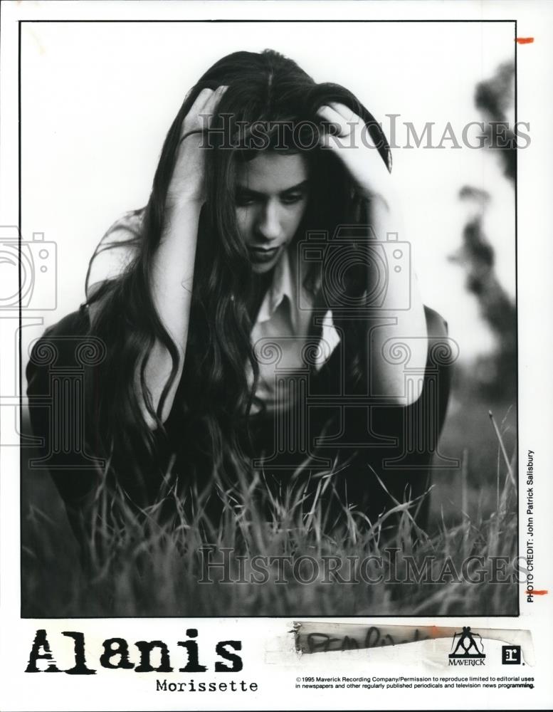 1995 Press Photo Alanis Morissete Music Artist - Historic Images