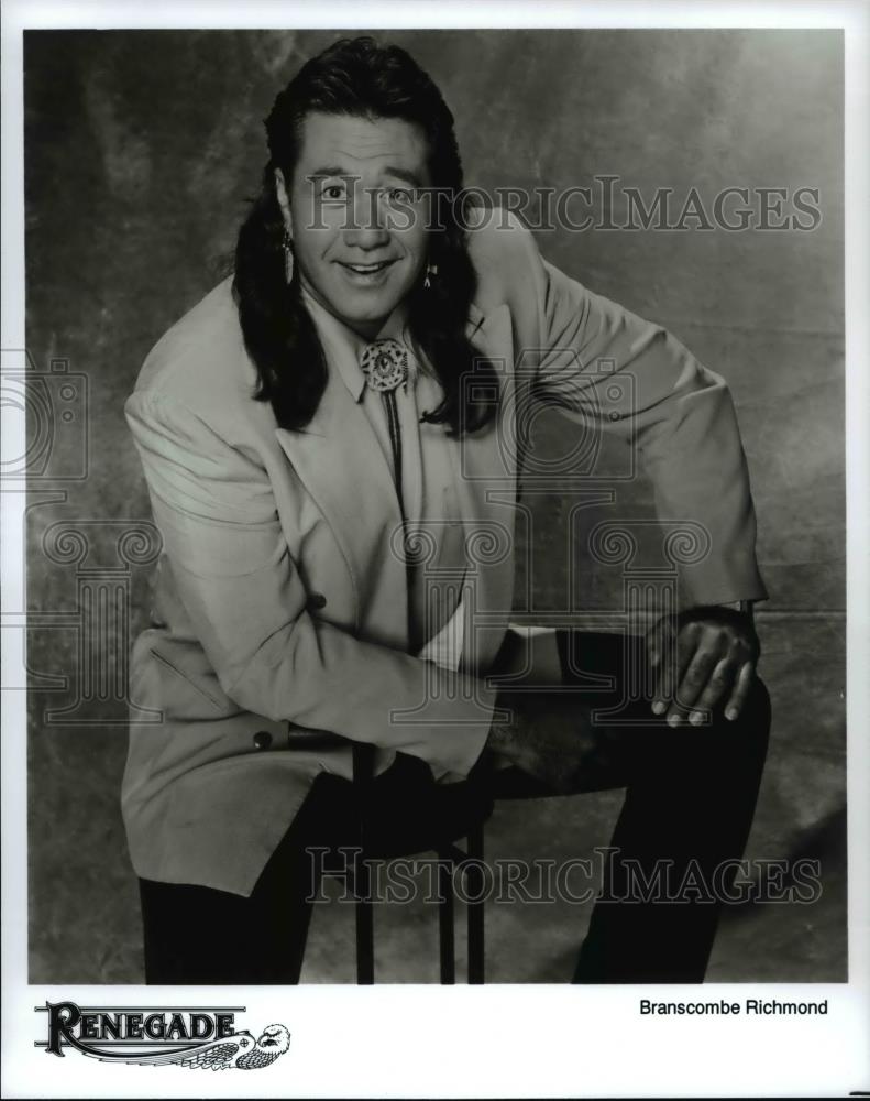Press Photo Branscombe Richmond stars in Renegade TV show - cvp70260 - Historic Images