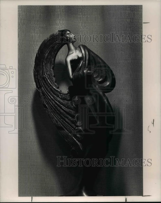1989 Press Photo The Nouveau statue by Austin - cva59569 - Historic Images