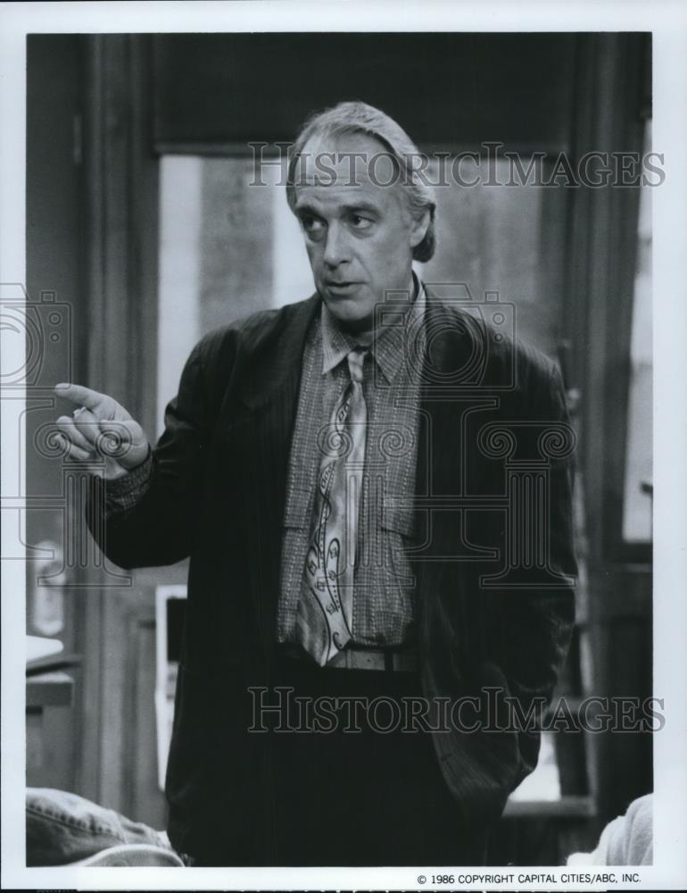 1986 Press Photo Howard Hesseman stars in Head of the Class - cvp58168 - Historic Images