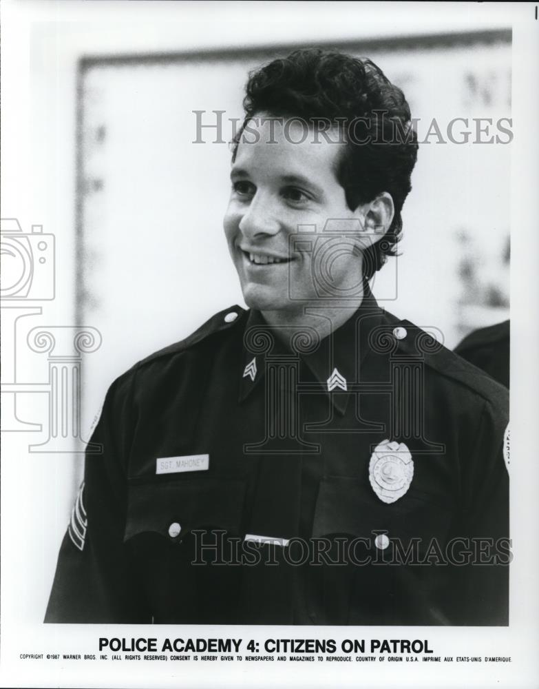 1990 Press Photo Steve Guttenberg in Police Academy 4 Citizens on Patrol - Historic Images