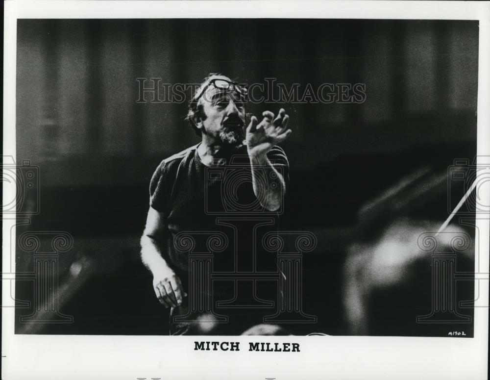 1980 Press Photo Mitch Miller American Pop Music Oboist and Conductor - Historic Images