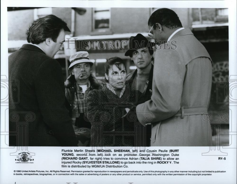 1991 Press Photo Michael Sheehan Burt Young Talia Shire Sylvester Stallone - Historic Images