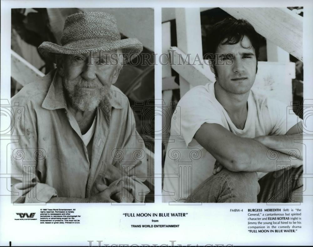 1989 Press Photo Burgess Meredith Elias Koteas in &quot;Full Moon In Blue Water&quot; - Historic Images
