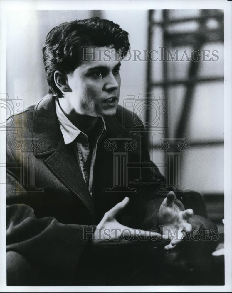 1987 Press Photo Johnny Depp in 21 Jump Street - Historic Images