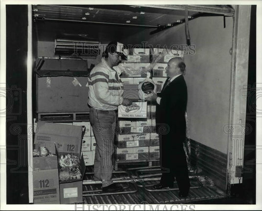 1991 Press Photo Scott Homer and Jim Yasinow of the American greetings Corp. - Historic Images