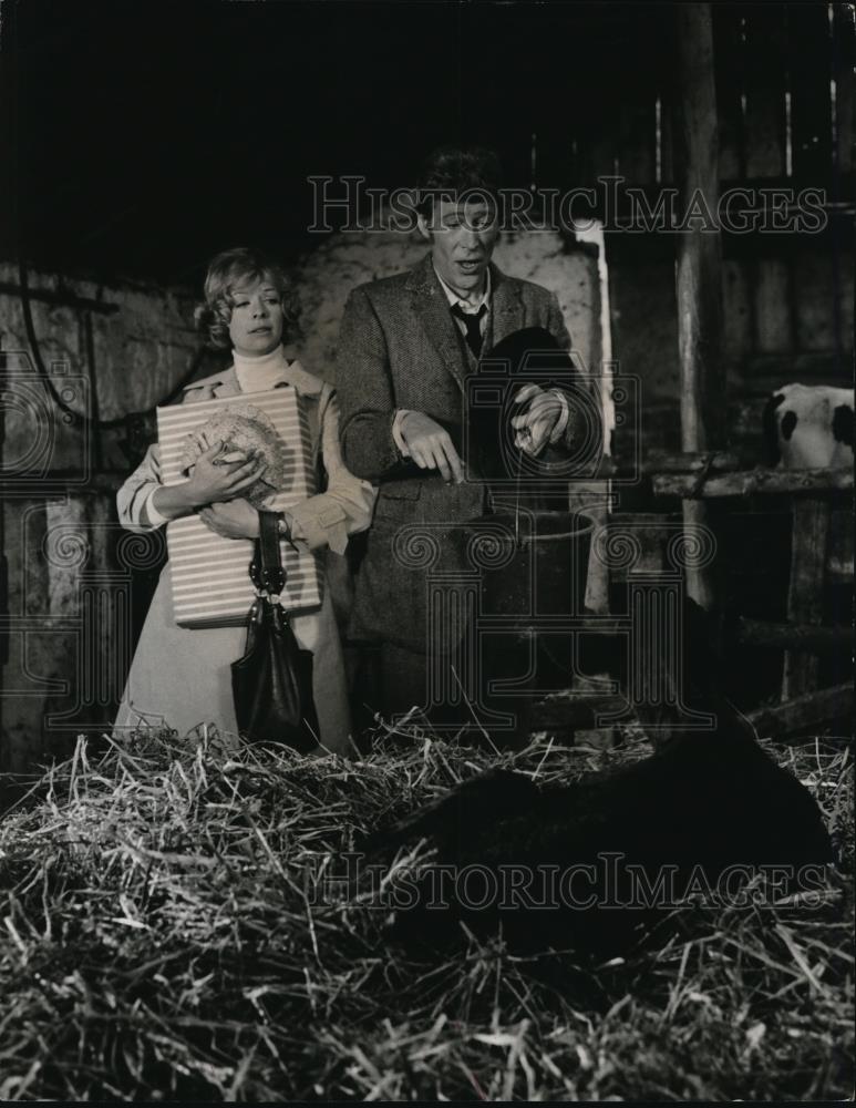 1971 Press Photo Scene from Brotherly Love - Historic Images