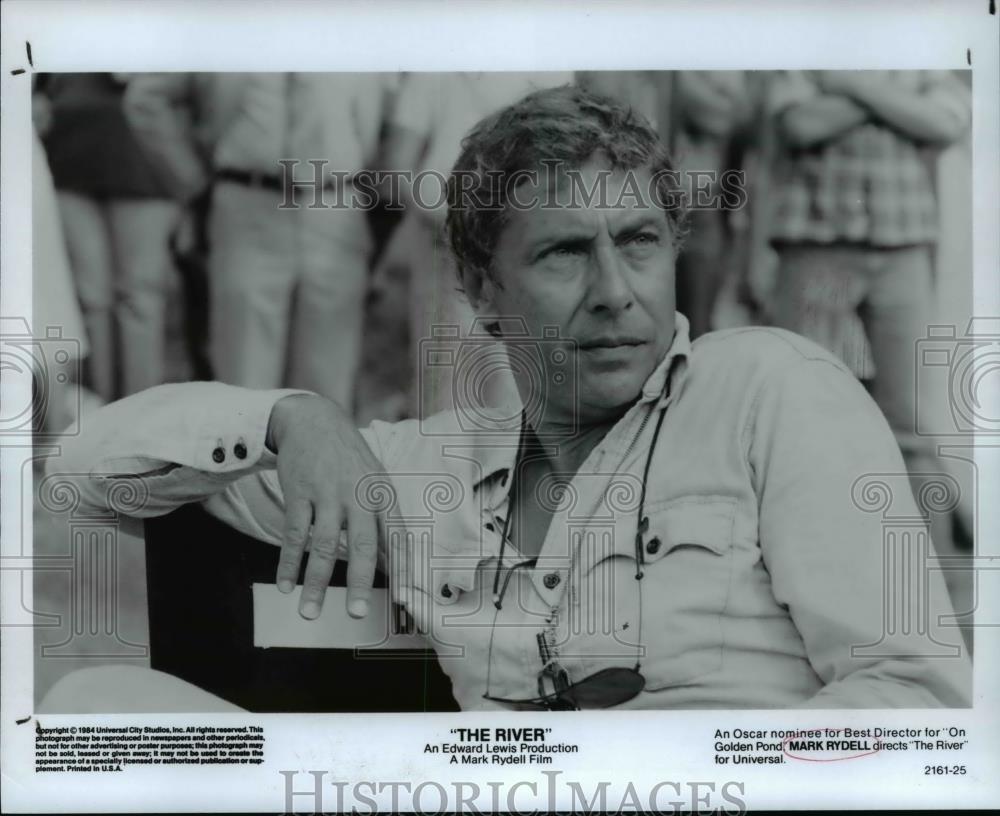1985 Press Photo Mark Rydell in The River - cvp75844 - Historic Images