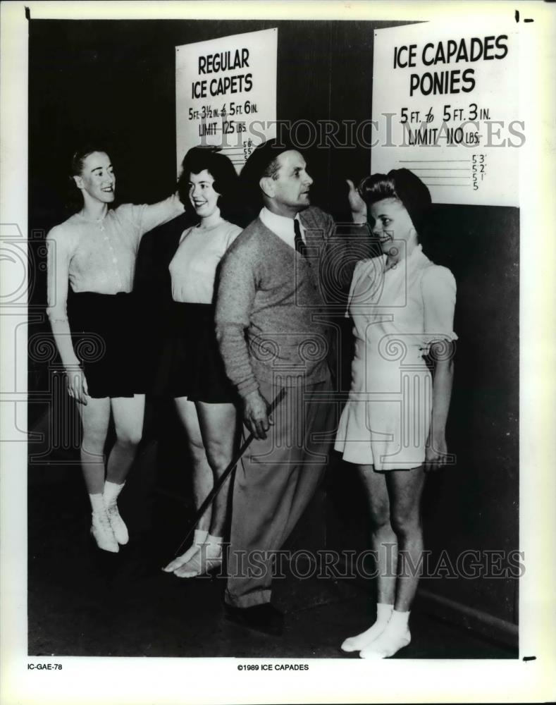 1989 Press Photo Scene from the Ice Capades - Historic Images