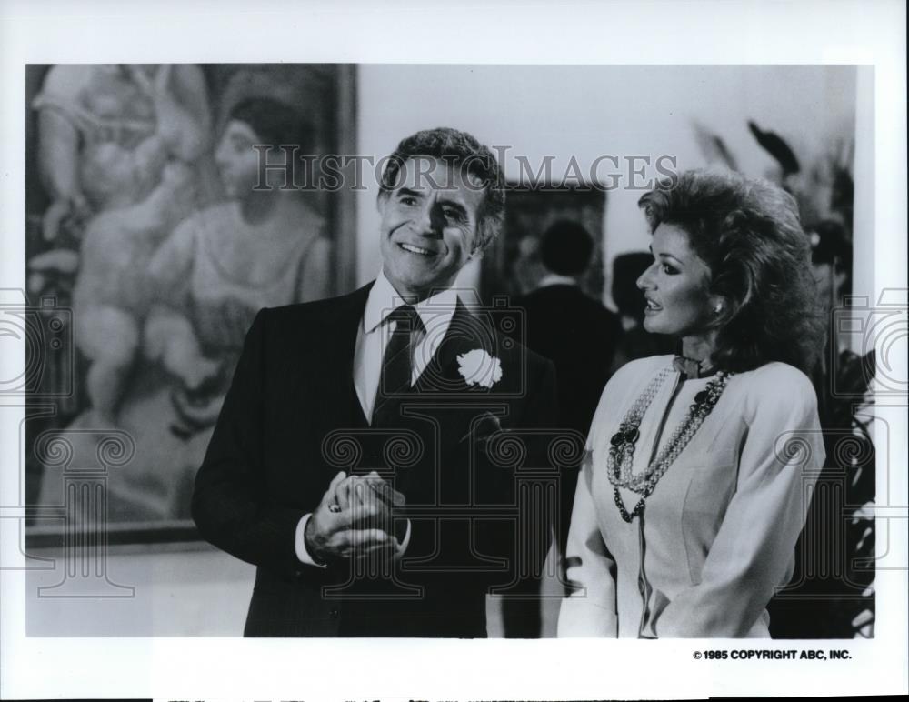 1985 Press Photo Ricardo Montalban and Stephanie Beacham in Dynasty II - Historic Images