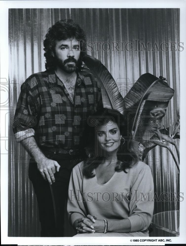 1985 Press Photo Gary Morris and Tracy Scoggins star on Dynasty II The Colbys - Historic Images