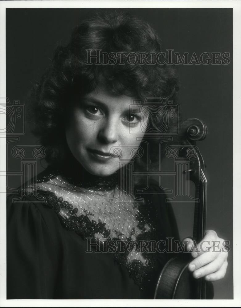 1984 Press Photo Violinist Terri Pontremoli - cvp48808 - Historic Images