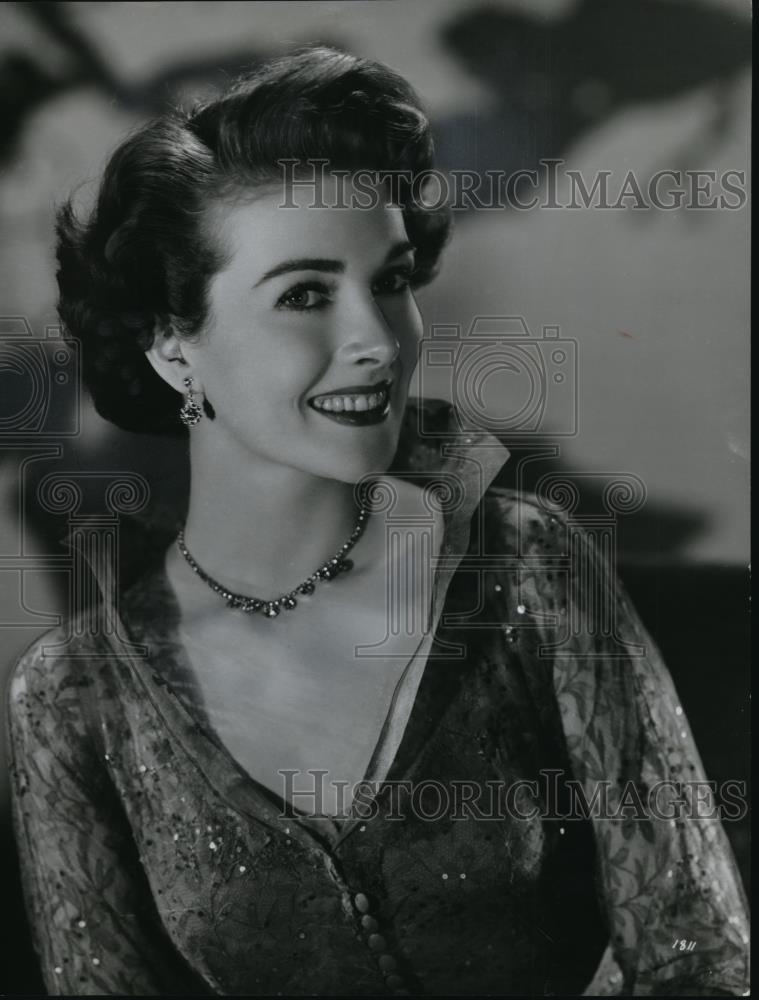 1951 Press Photo Paula Raymond - Historic Images