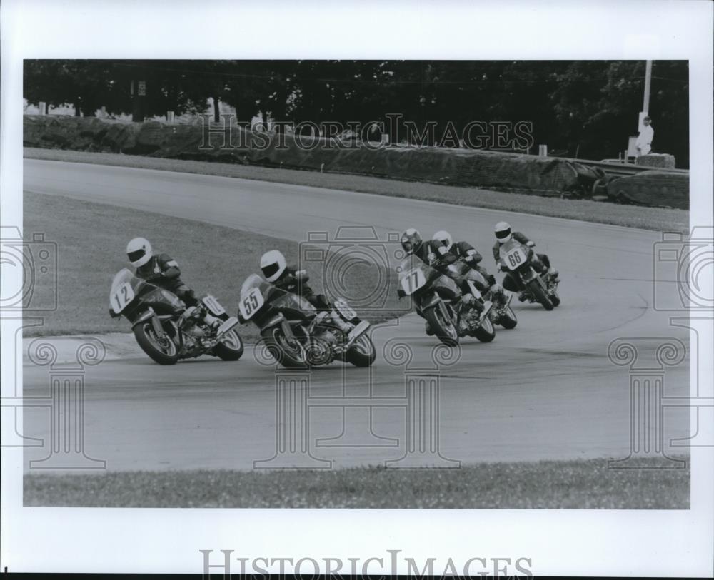 1996 Press Photo Motorcyle Racing -- finest racers defy speed - Historic Images