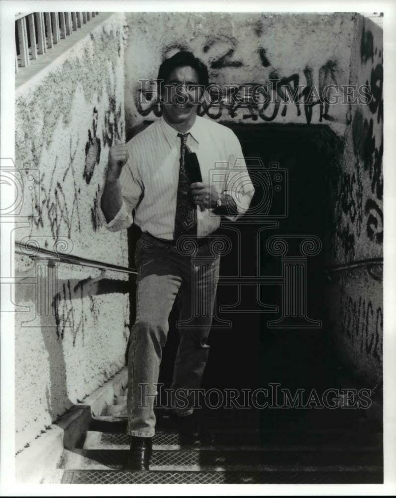 Press Photo Gerlado Rivera TV host of Geraldo - cvp70613 - Historic Images