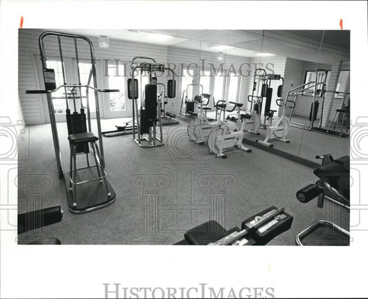 1989 Press Photo The work out room at Health & Bath facility - Historic Images