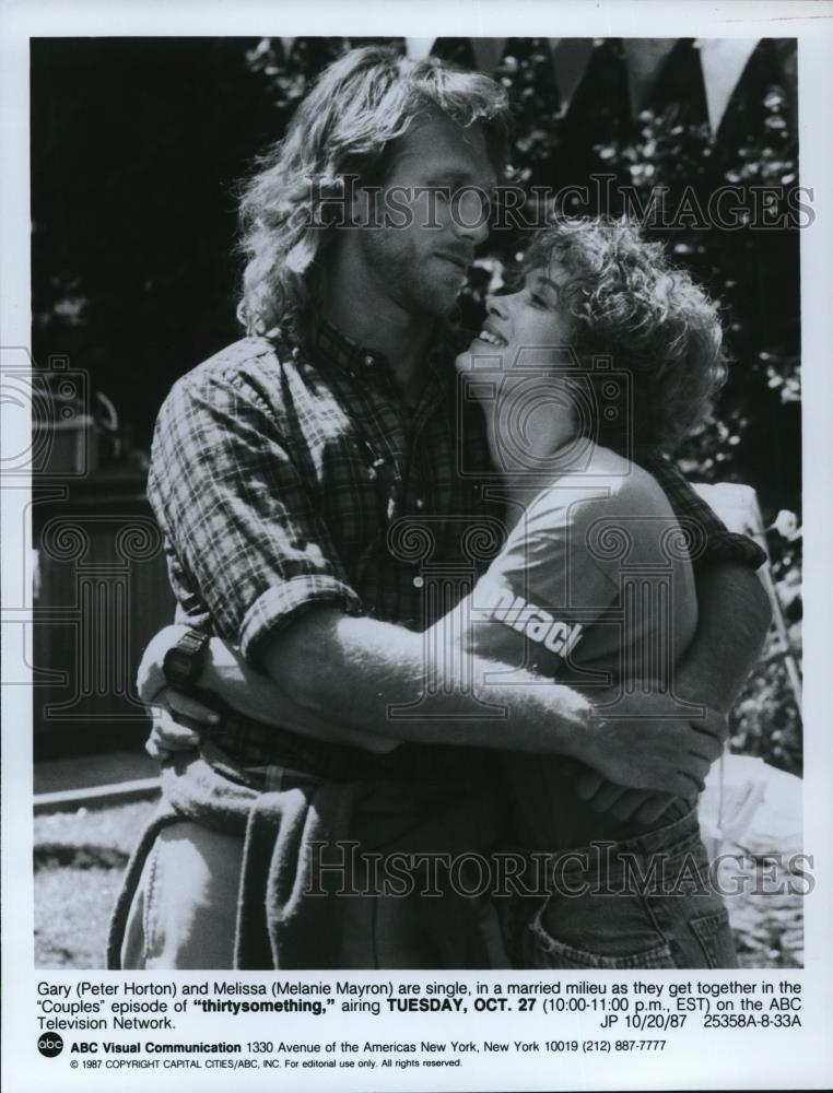 1987 Press Photo Peter Horton &amp; Melanie Mayron in Thirty something - cvp51282 - Historic Images