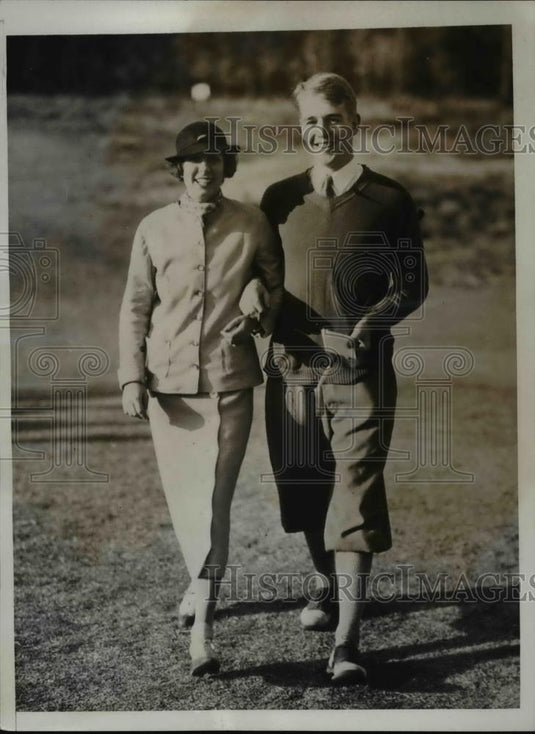 1934 Press Photo Betty Warren & John McGraw at golf turny Pinehurst NC - Historic Images