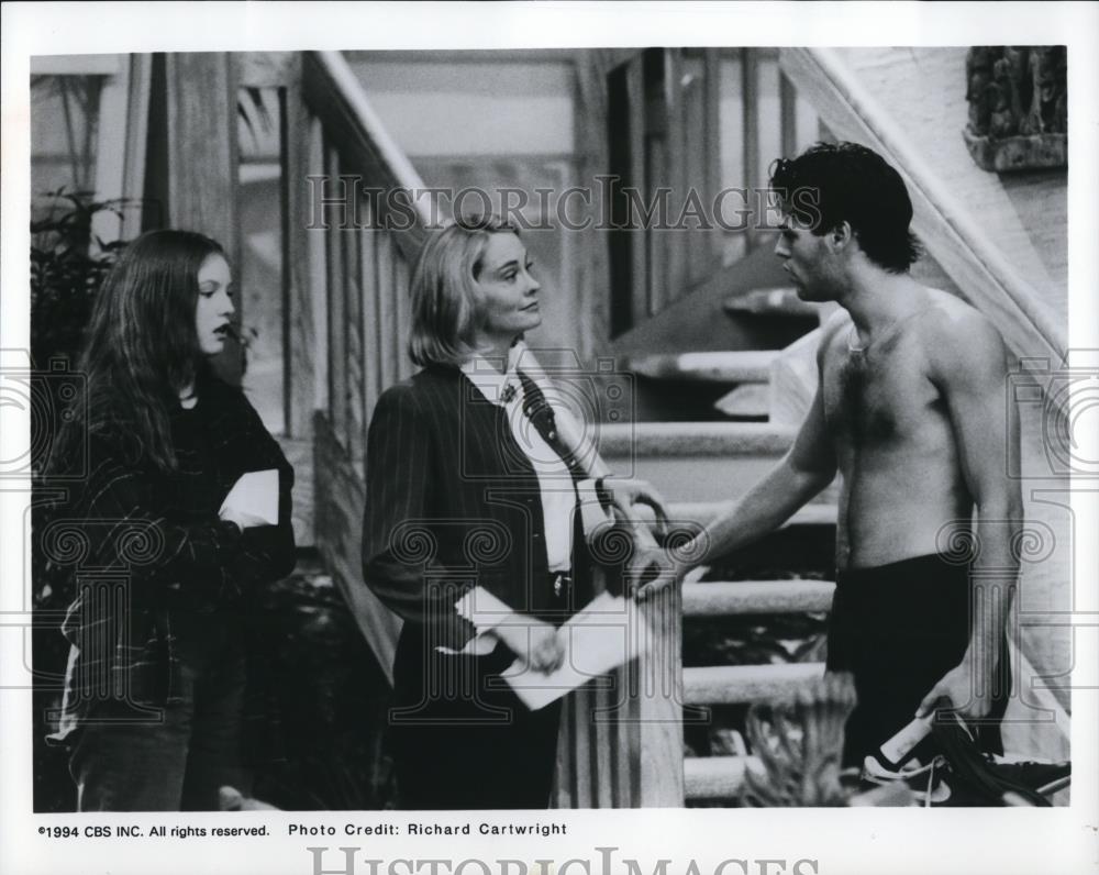 1994 Press Photo Cybill Shepherd and Alicia Witt star in Cybill TV show - Historic Images