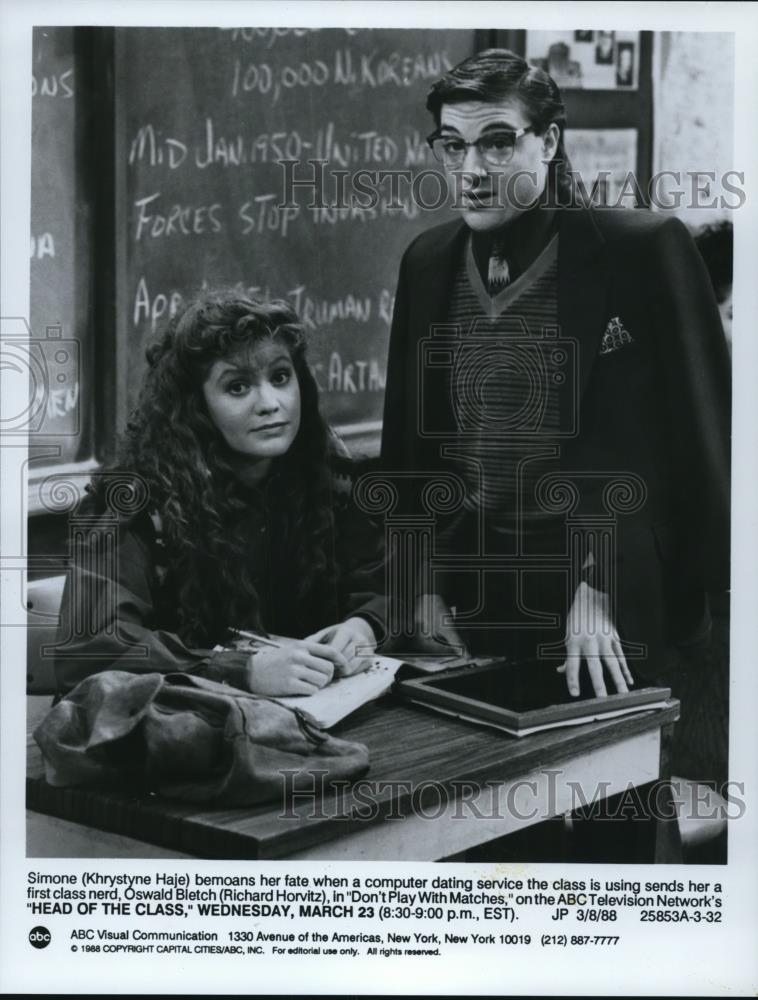 1988 Press Photo Khrystyne Haje and Richard Horvitz star in Head of the Class - Historic Images
