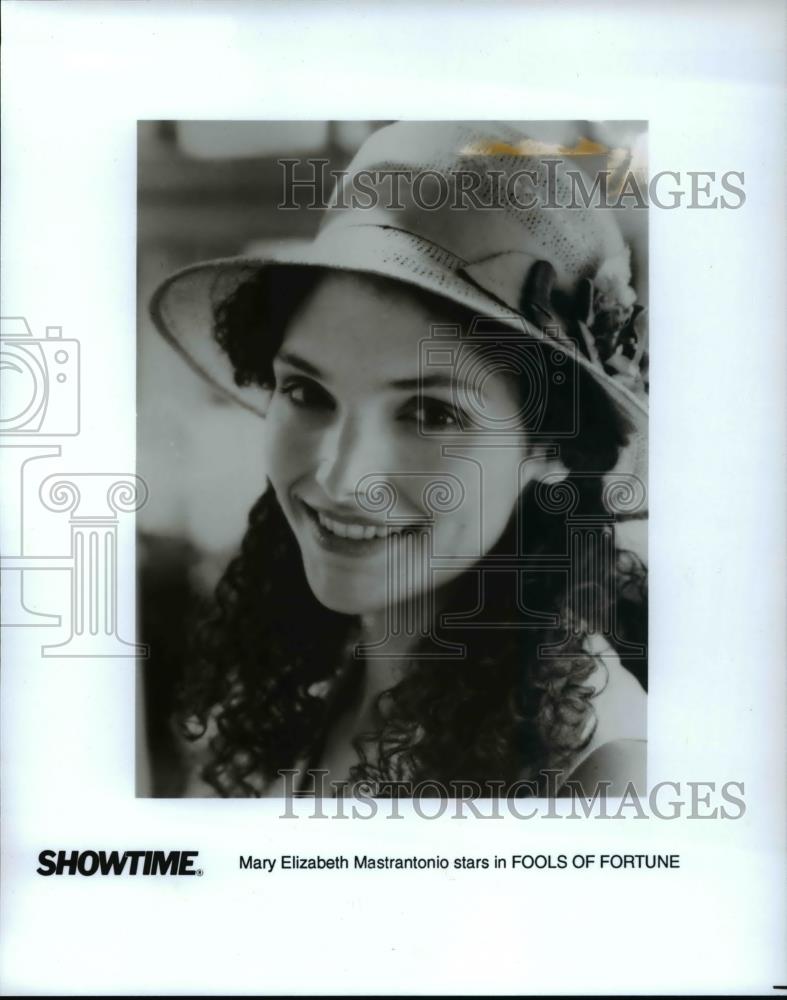 1992 Press Photo Mary Elizabeth Mastrantonio in &quot;Fools of Fortune&quot; - cvp44924 - Historic Images