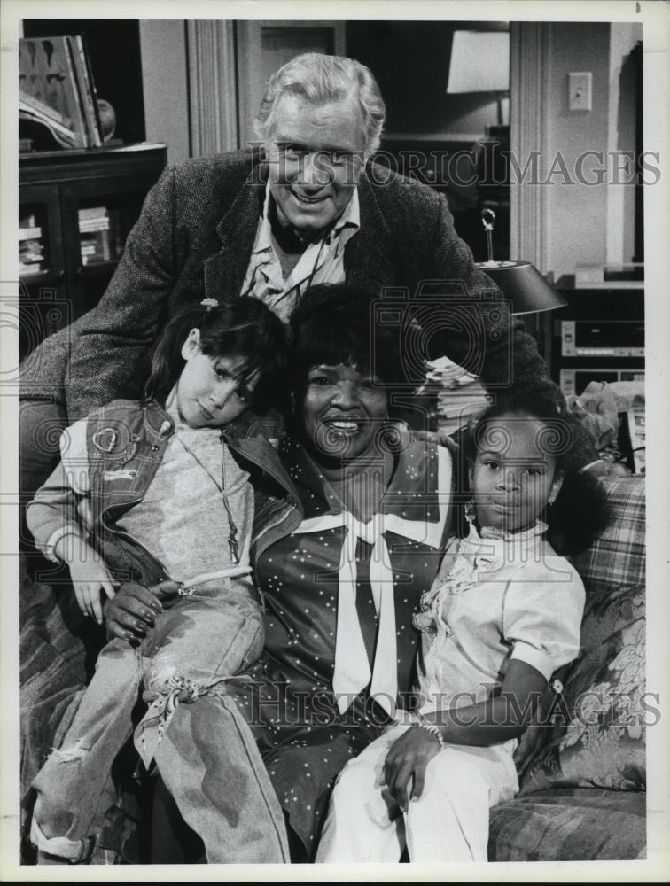 1984 Press Photo Soleil Moon-Frye George Gaynes Susie Garrett and Cherie Johnson - Historic Images