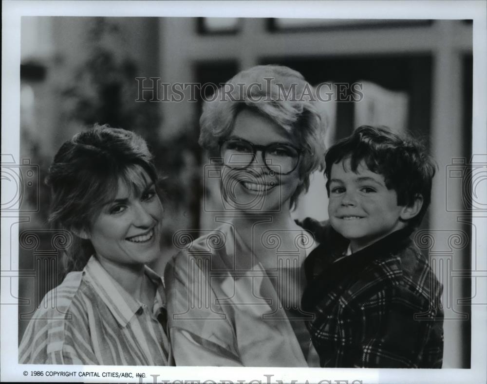 1986 Press Photo Megan Mullalley Ellen Burstyn Jesse Tendler - cvp55596 - Historic Images