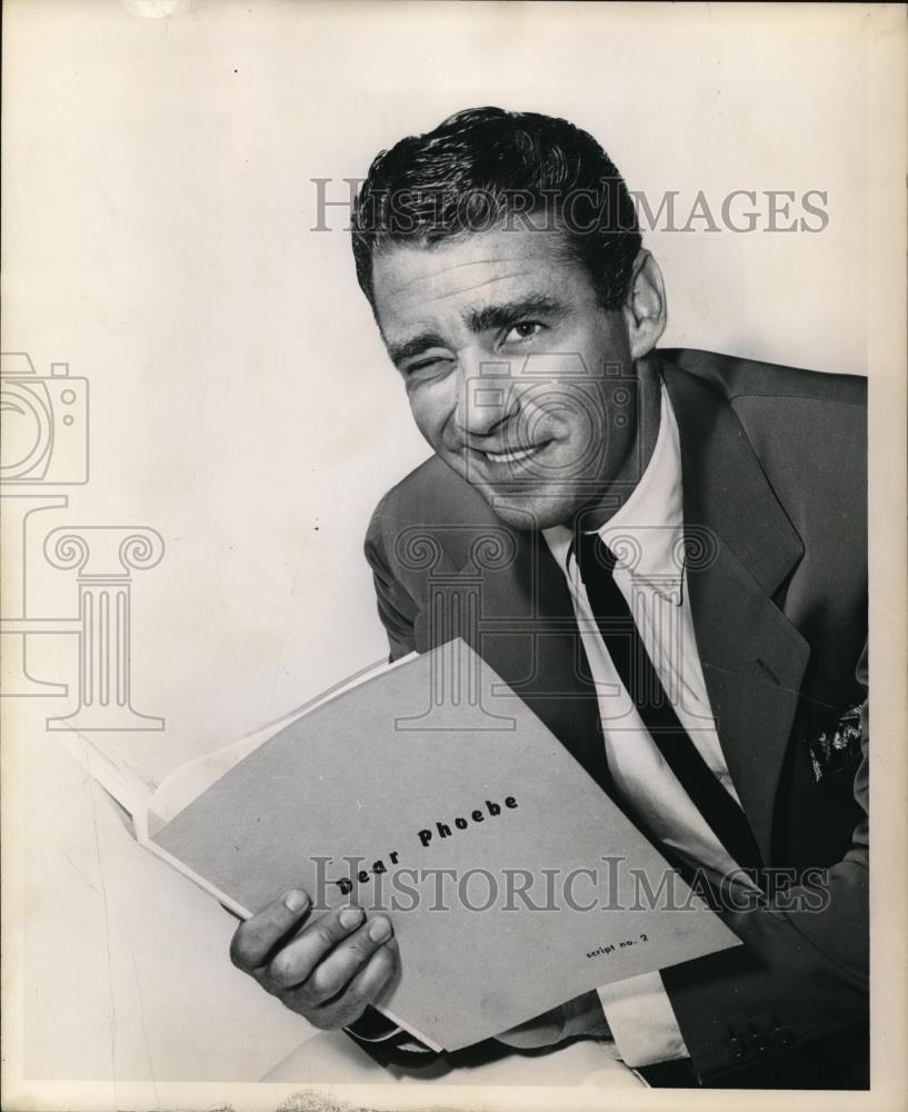 1955 Press Photo Actor Peter Lawford - Historic Images