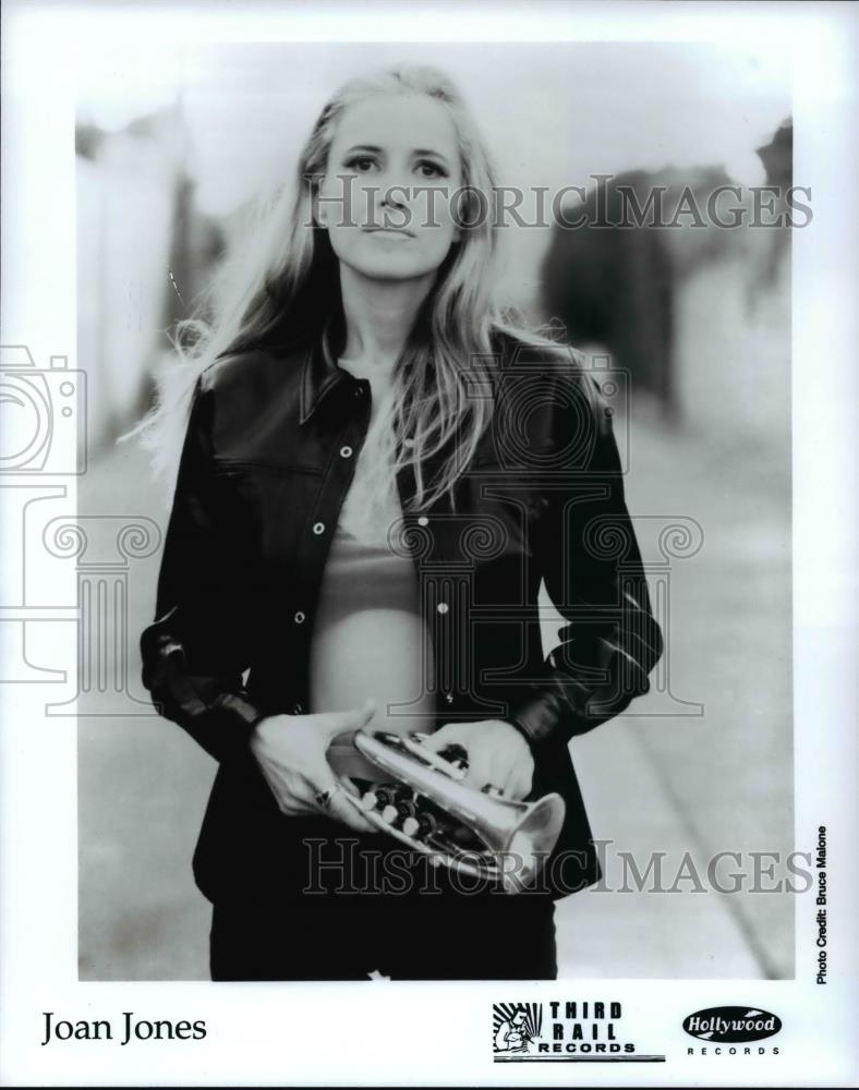 Press Photo Joan Jones Alternative Rock Singer founder of Sun-60 - cvp70314 - Historic Images